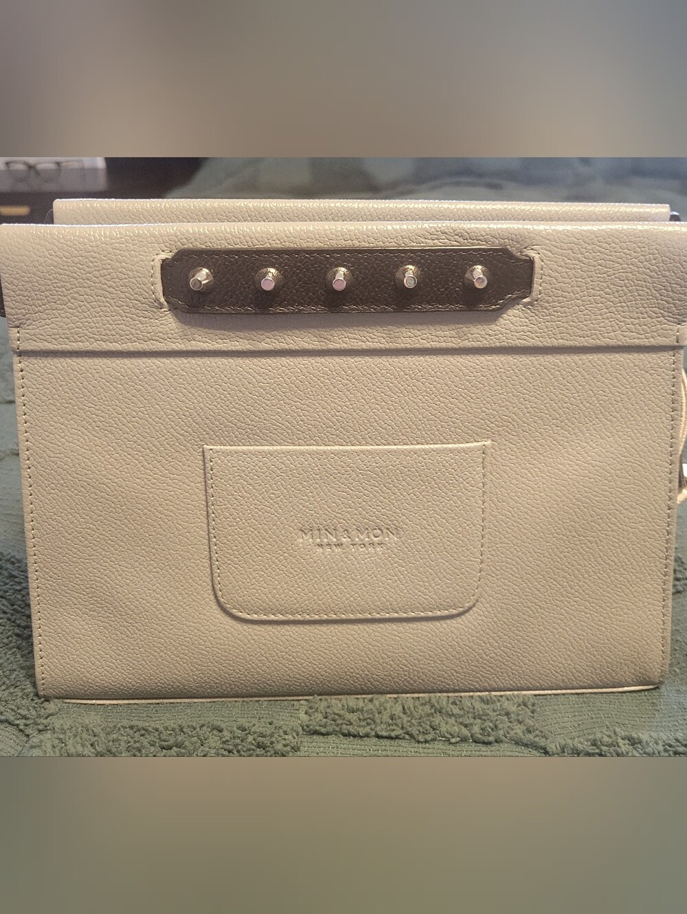 MIN & MON VALI GRAY STUD TIGER CROSSBODY - Picture 2 of 6